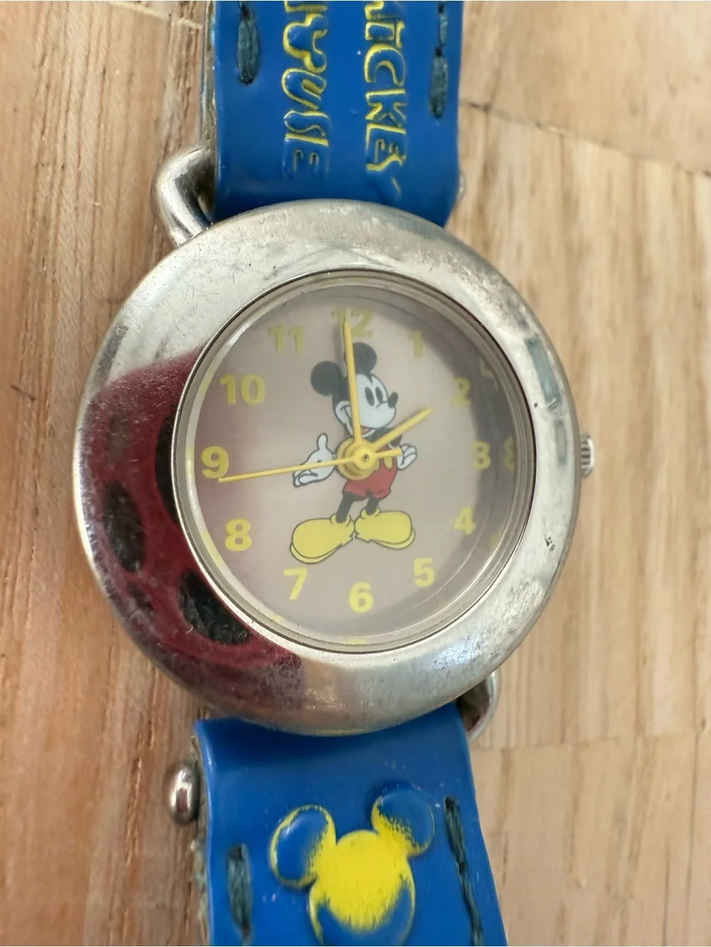 Vintage Disney store silver tone and blue Mickey Mouse watch NEW BATTERY